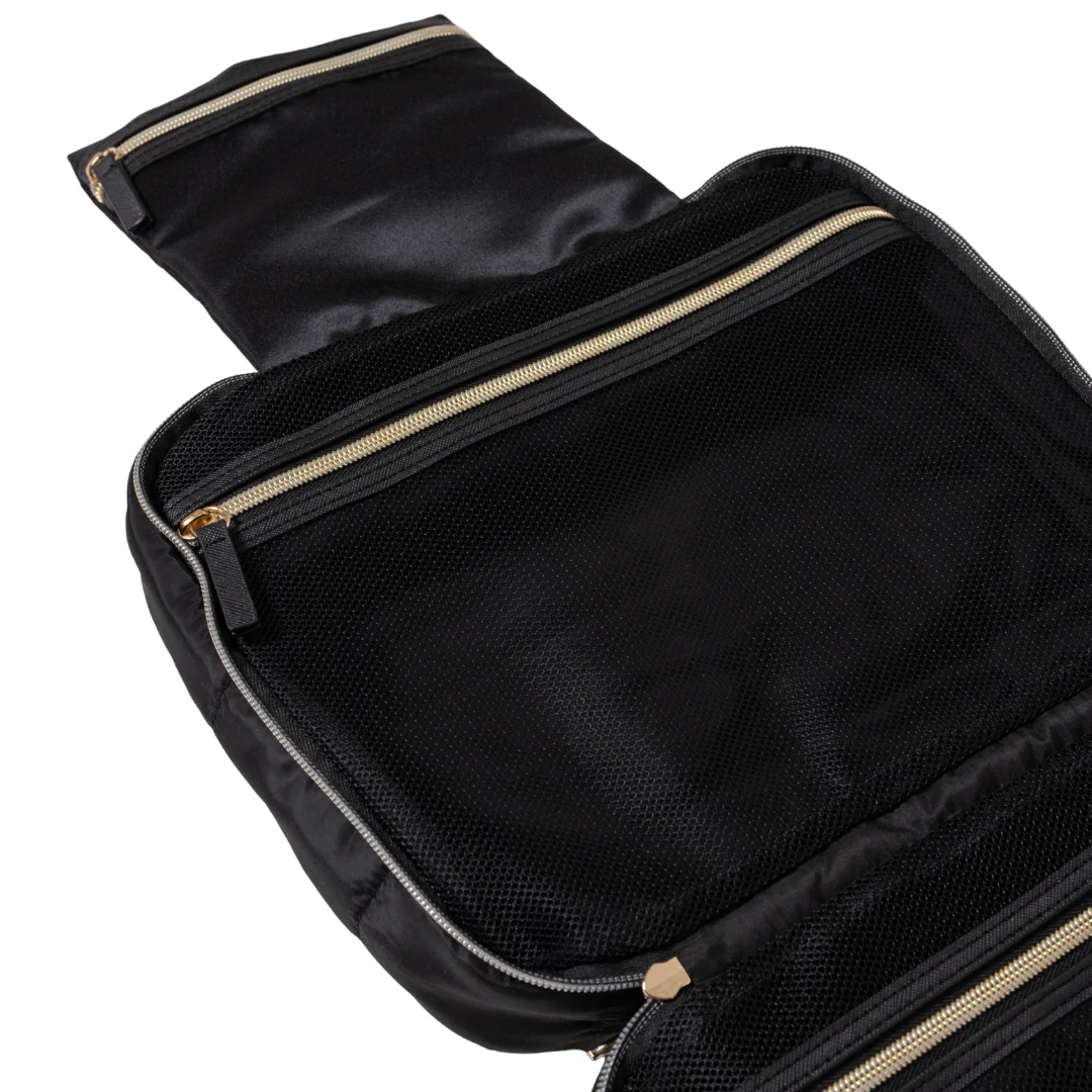 First Class Quilted Hanging Skincare Bag - Image 3