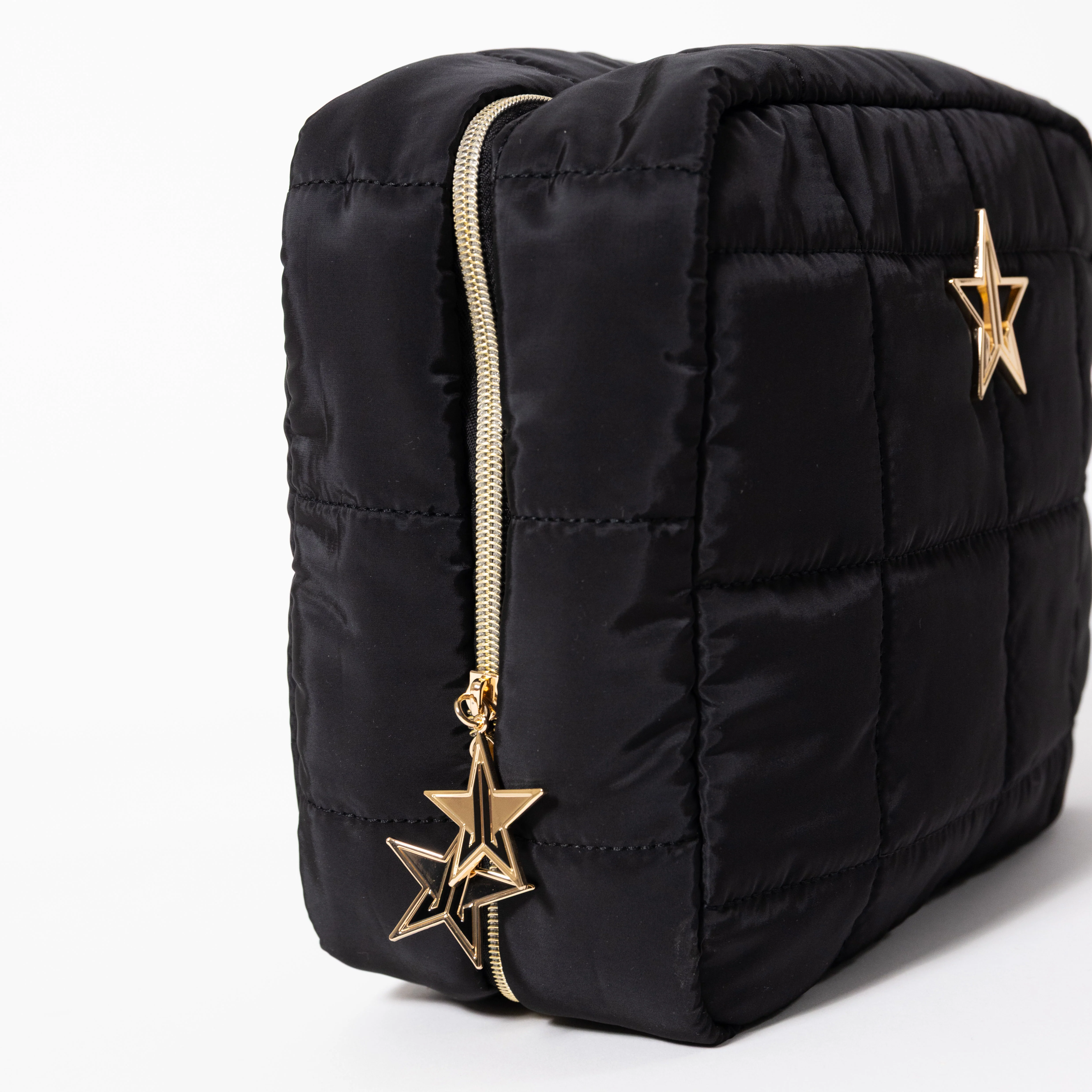 First Class Quilted Hanging Skincare Bag - Image 4